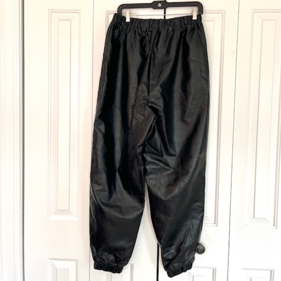 Nasty Gal Faux Leather Wanted Plus Jogger NWT - Picture 3 of 6